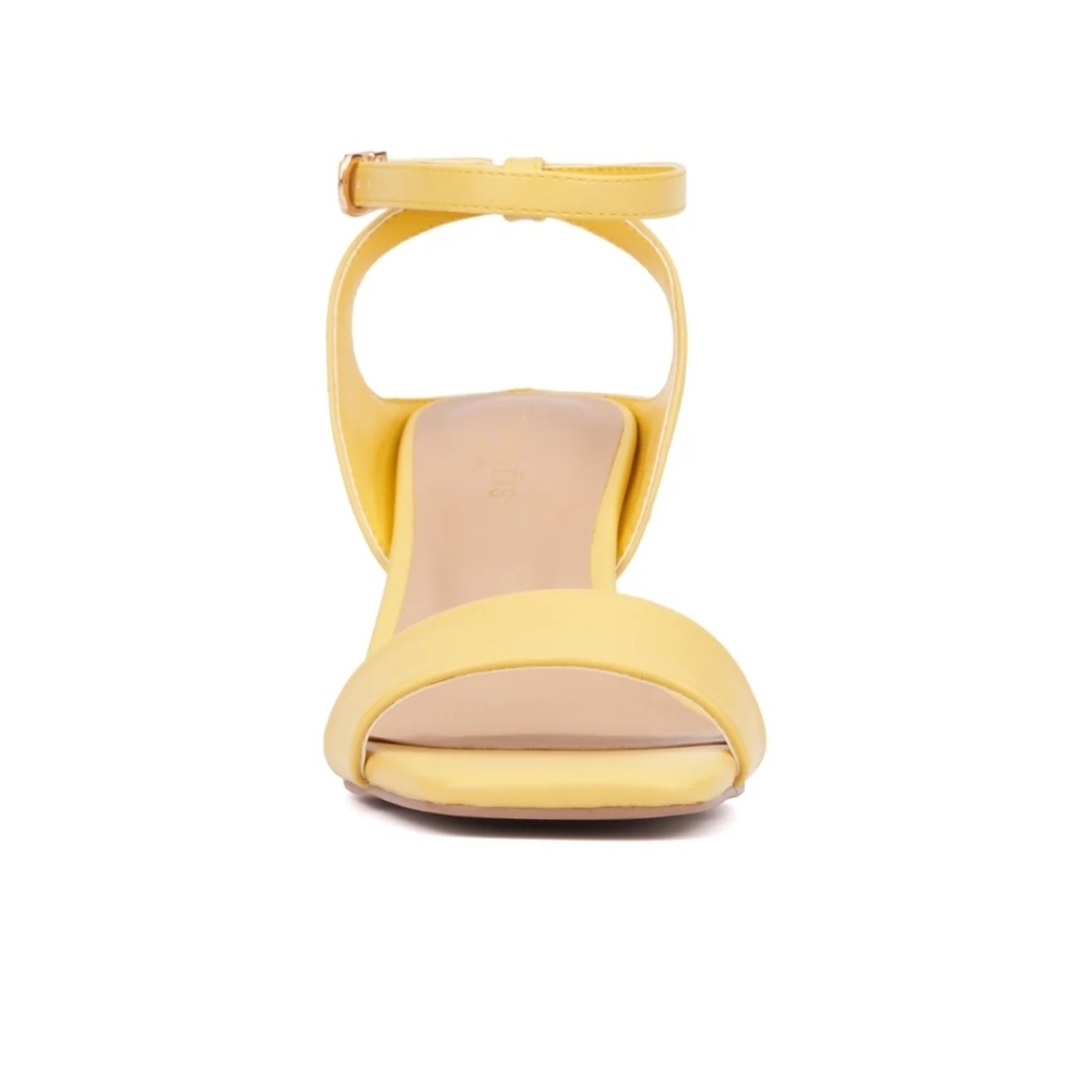 Torgeis 8 Candida butter Yellow Strappy Heels - Picture 4 of 11